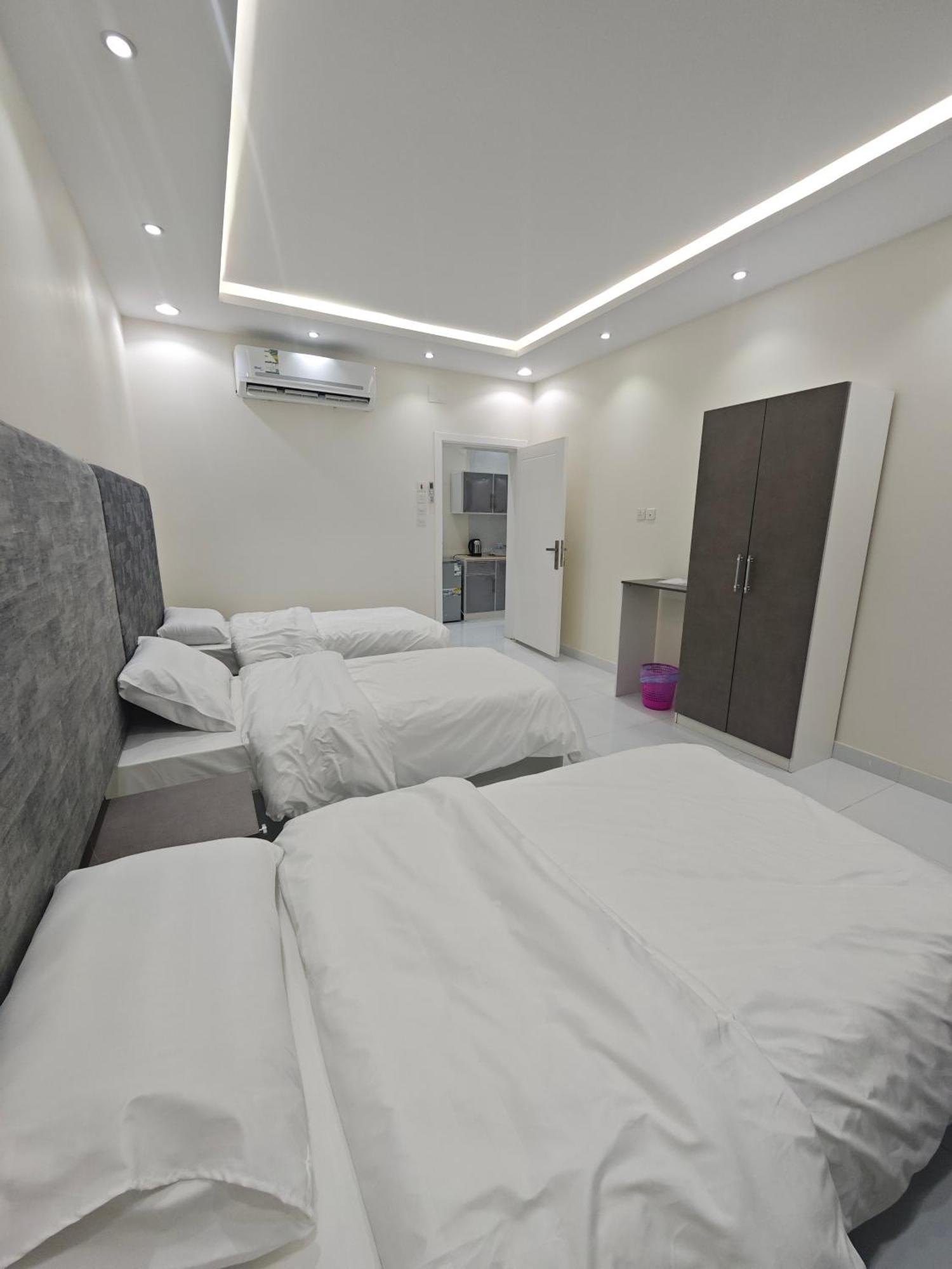 Yaqoot Al Madina Suites Al Awali Dış mekan fotoğraf