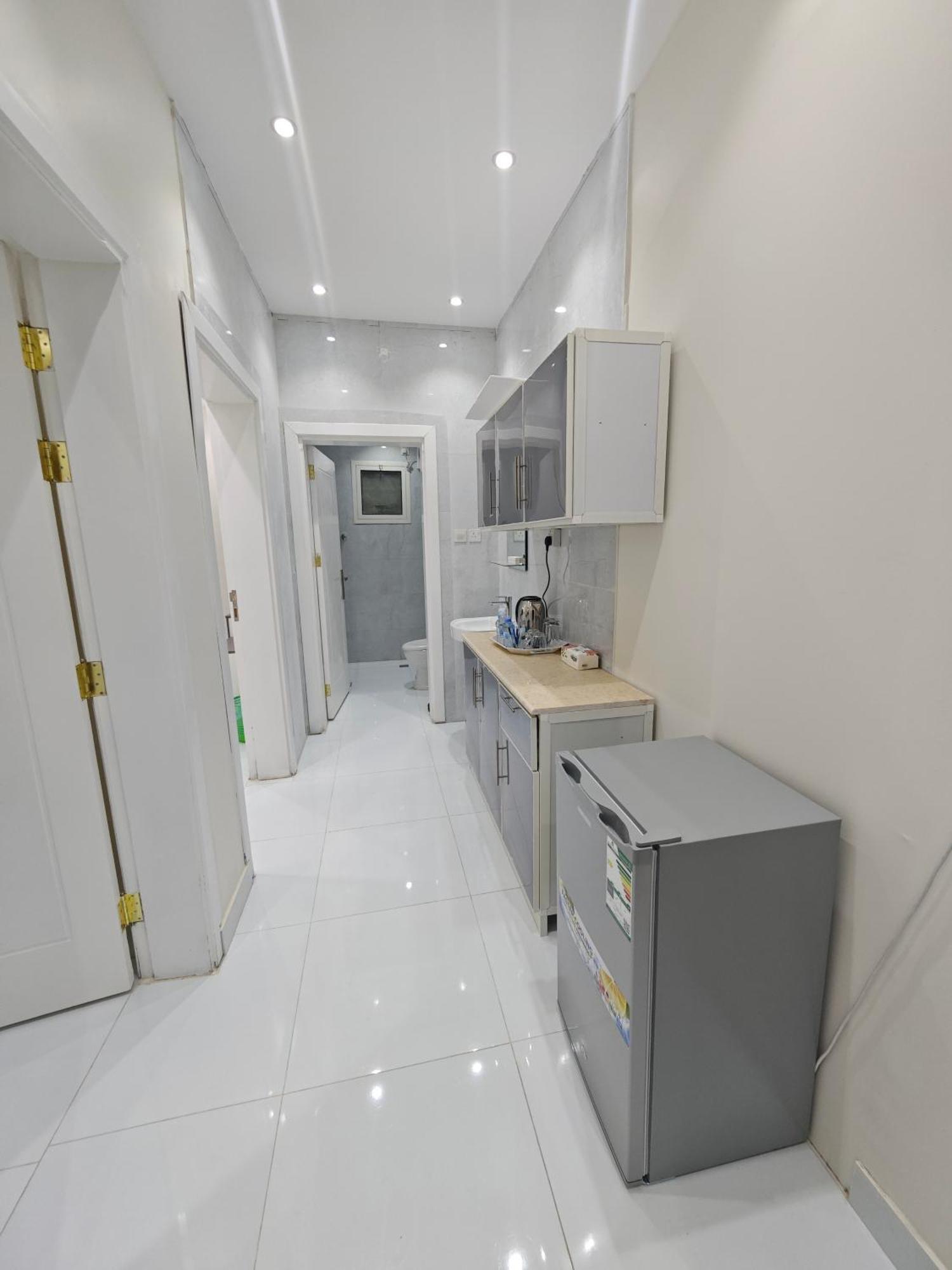 Yaqoot Al Madina Suites Al Awali Dış mekan fotoğraf