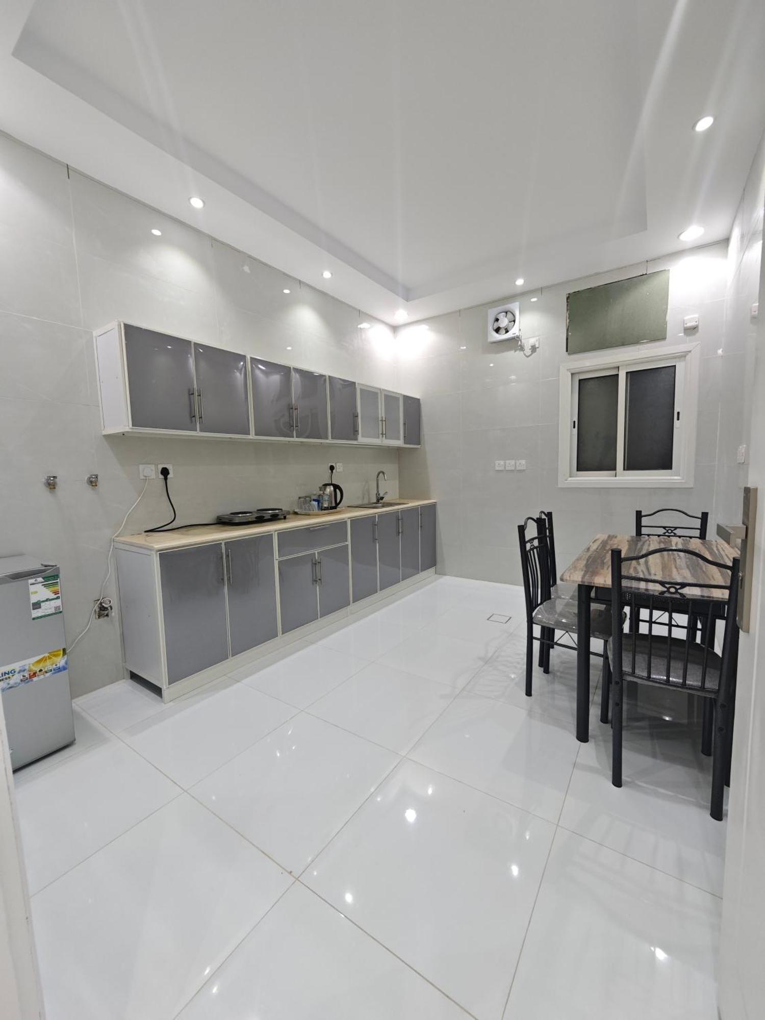 Yaqoot Al Madina Suites Al Awali Dış mekan fotoğraf